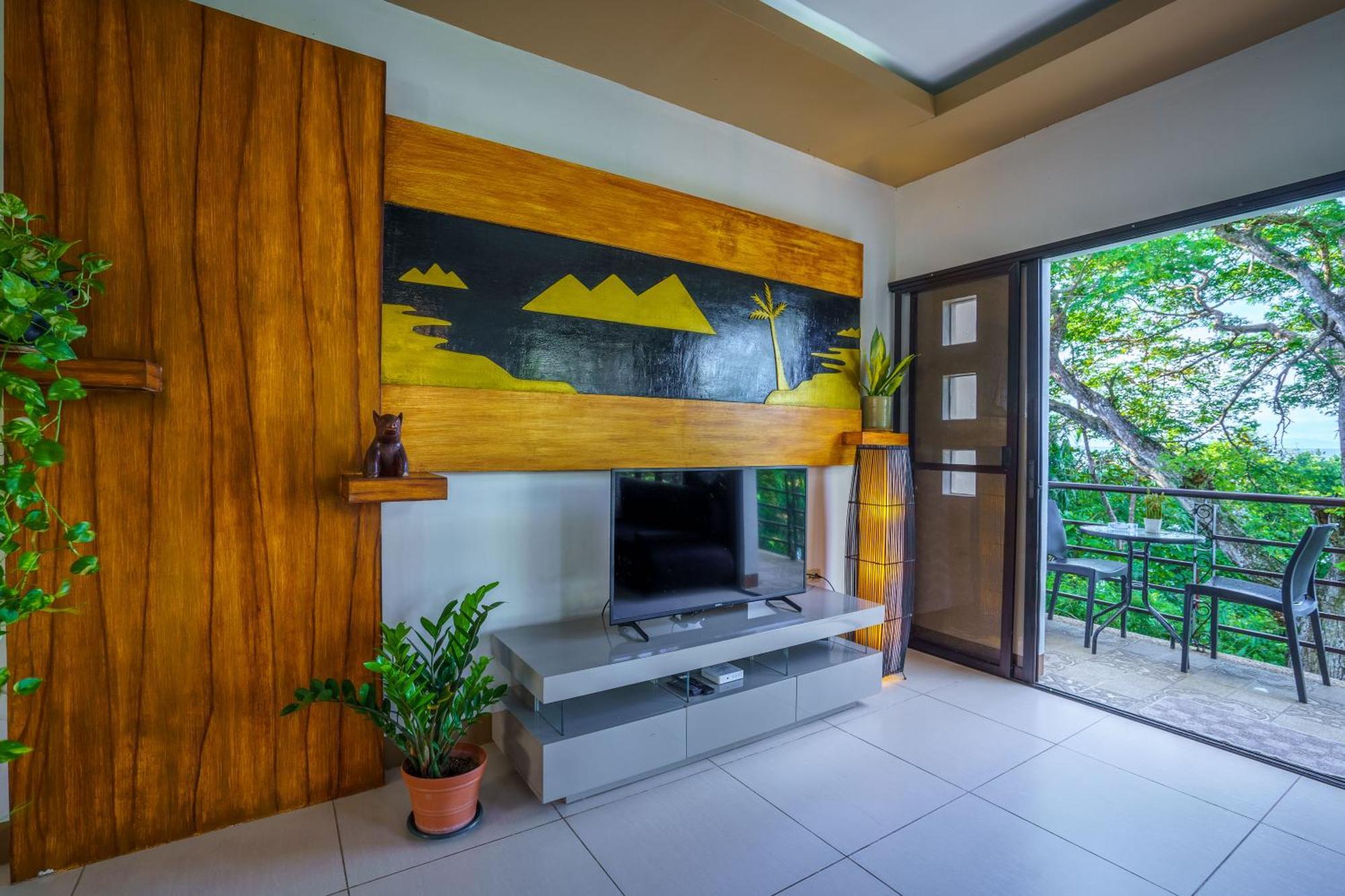 Holiday home Oceanside 2 Bedroom House, 100mbps Wifi *
