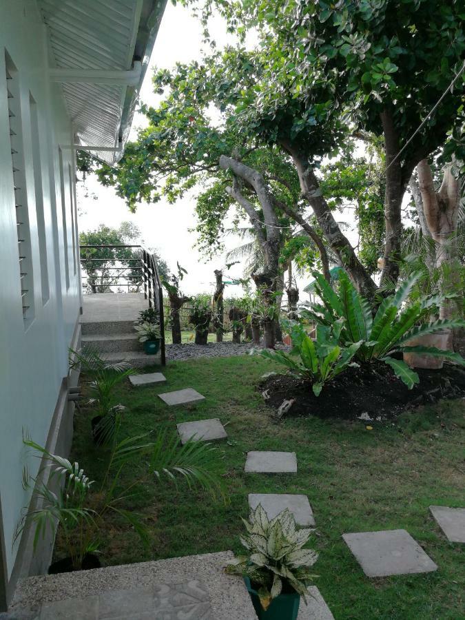 Oceanside 2 Bedroom House, 100mbps Wifi Holiday home *