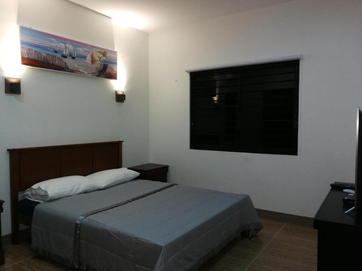 Oceanside 2 Bedroom House, 100mbps Wifi *
